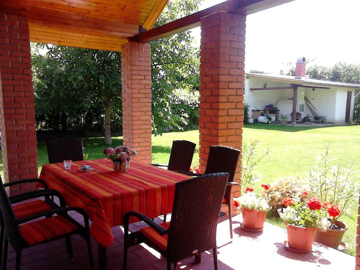 Tiszavirag Vendeghaz Villa Tiszababolna Exterior photo